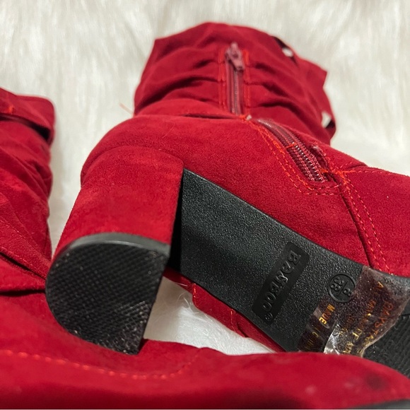 Stylish Red Suede Women's Boots - Picture 9 of 9